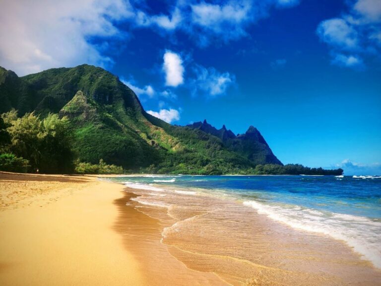 Tunnels (Makua) Beach in Ha'ena, Kauai